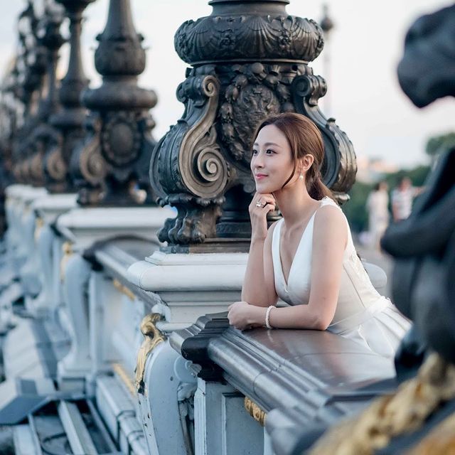 黃愷怡2016年加入無線，主持過《Think Big天地》等兒童節目。